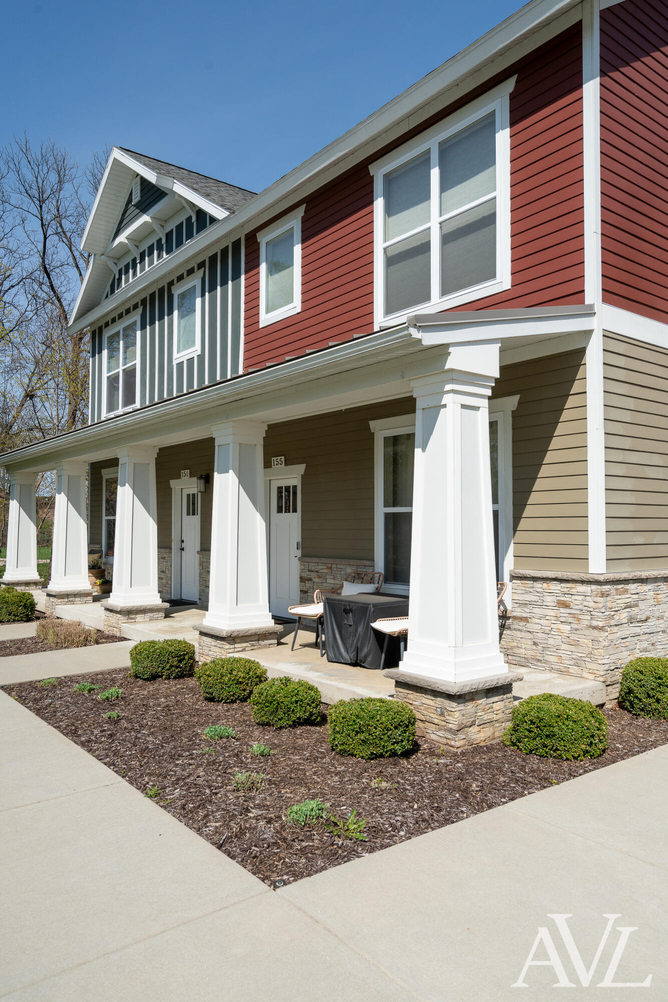 155 Tamarack Lane NE