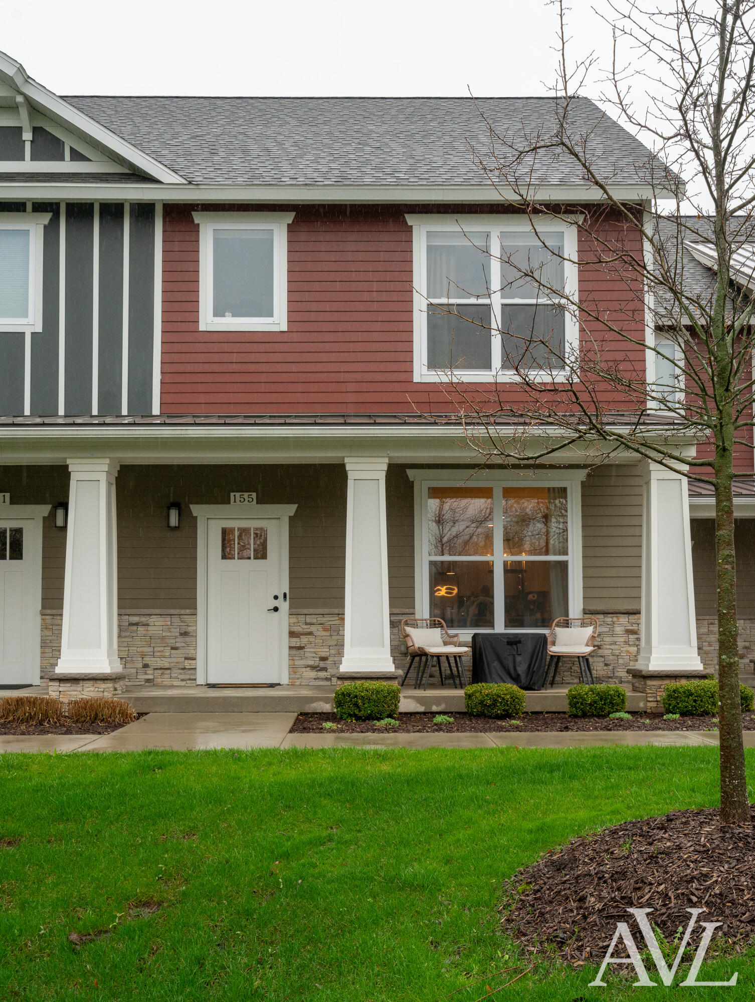 155 Tamarack Lane NE