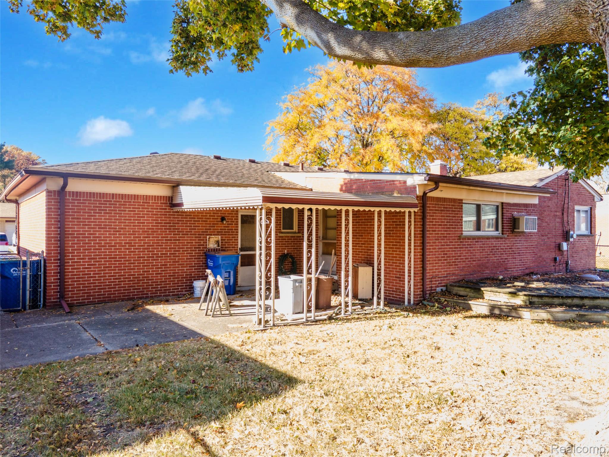 28644 Grobbel Avenue