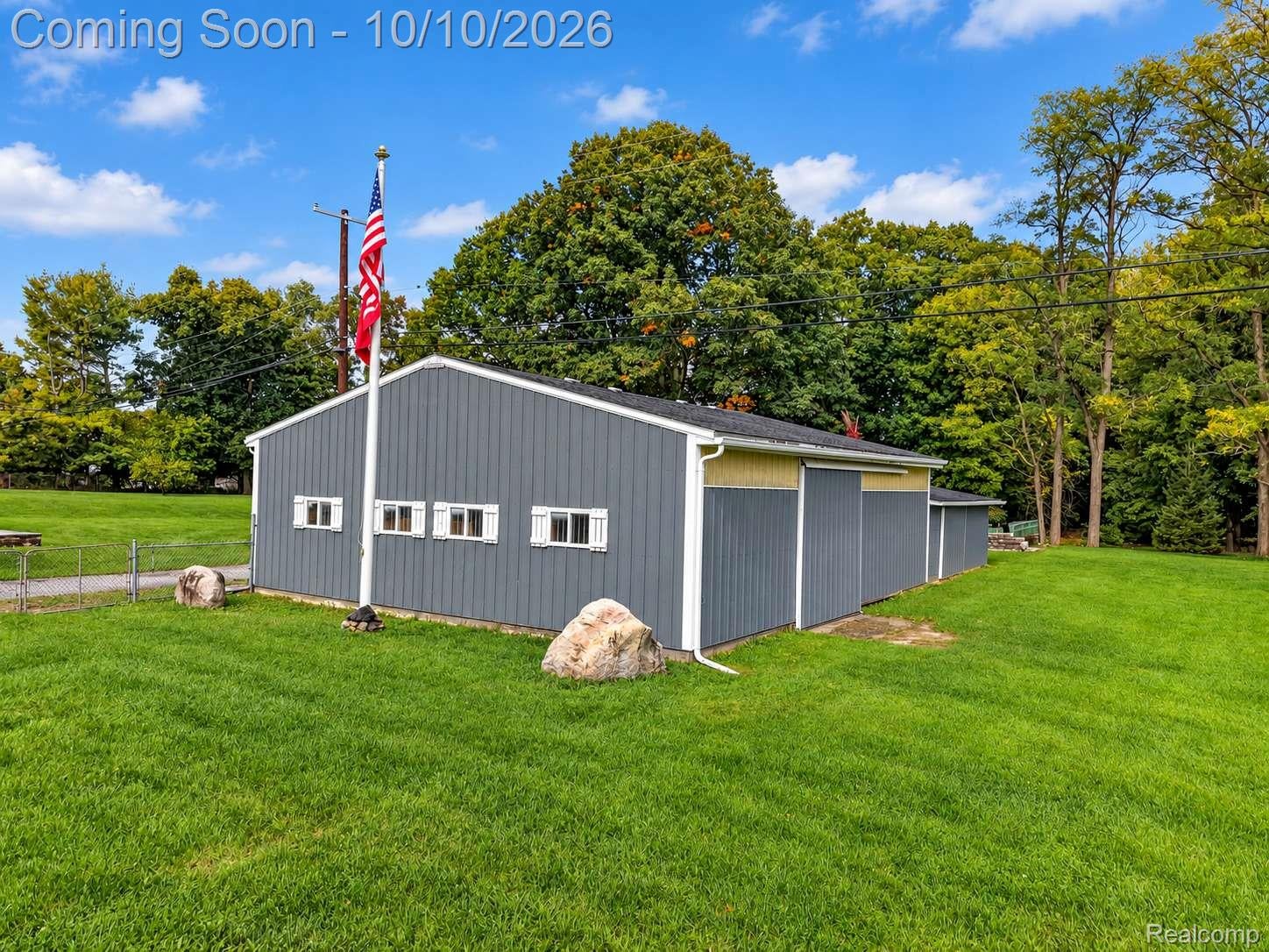 6252 Greer Road