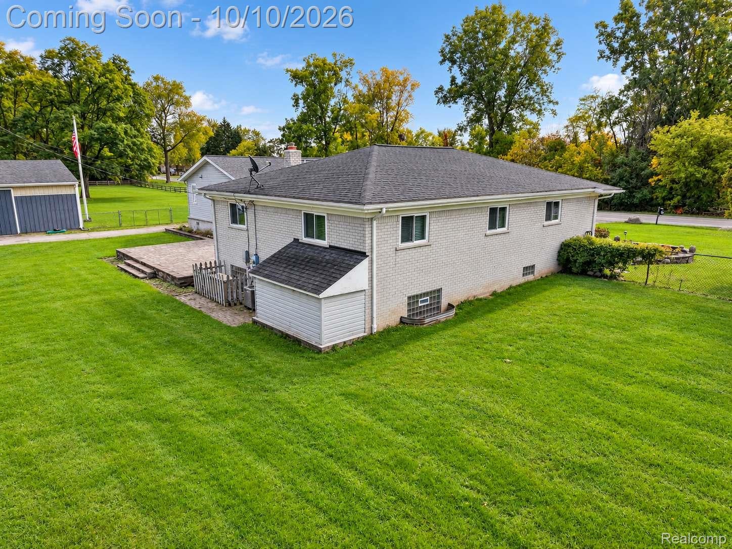 6252 Greer Road