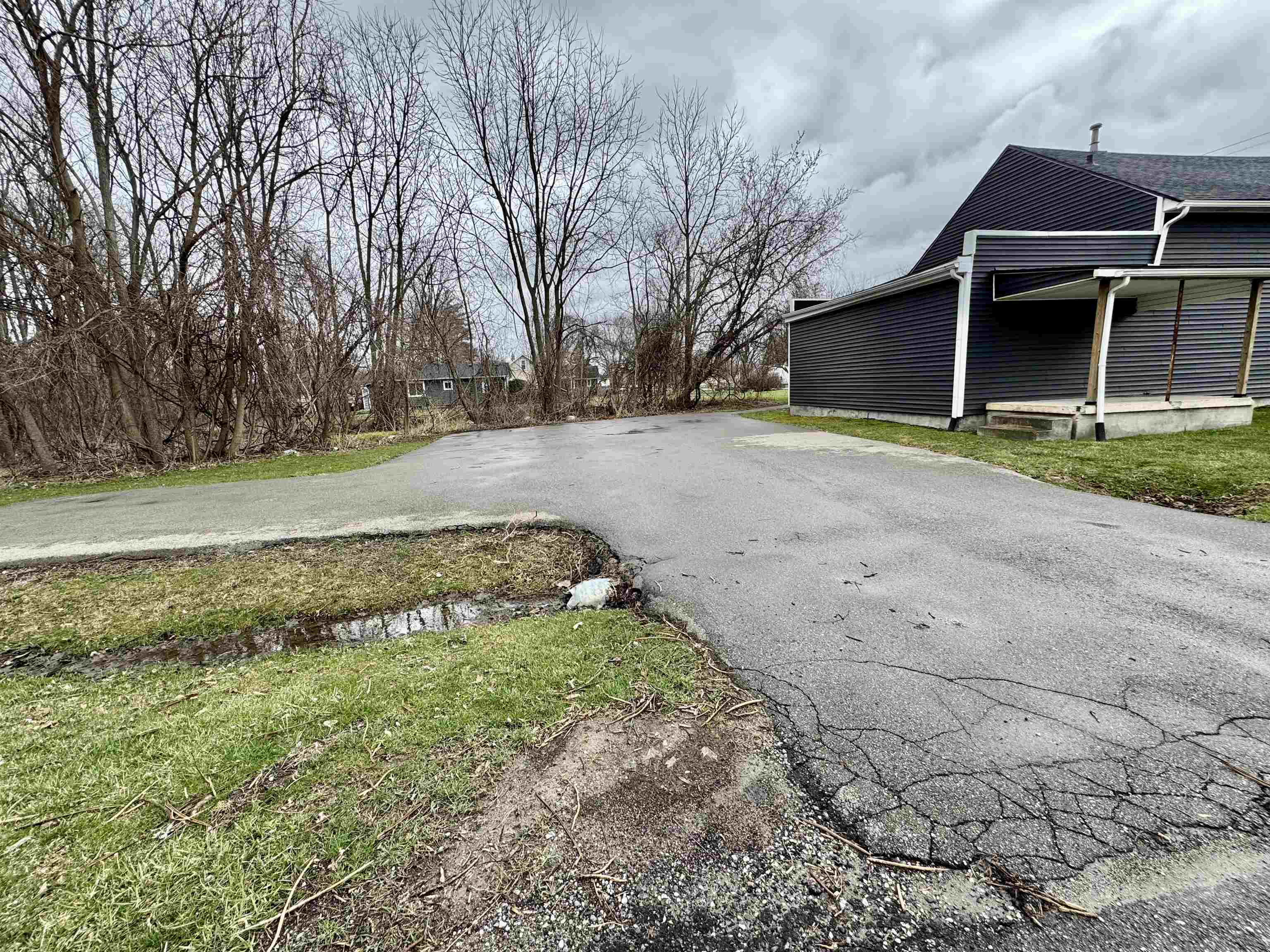 6069 Lapeer Road
