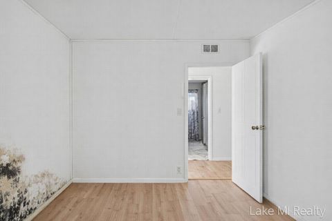 Tiny photo for 38 W Coolidge Avenue W, Bedford Charter Township, MI 49037 (MLS # 65026005997)