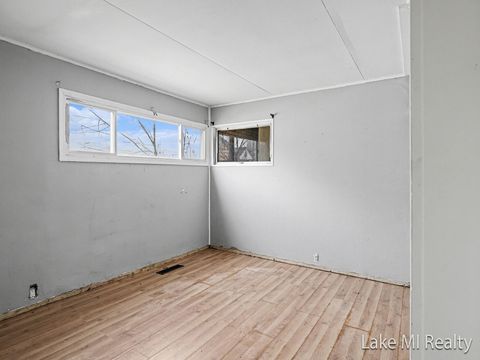 Tiny photo for 38 W Coolidge Avenue W, Bedford Charter Township, MI 49037 (MLS # 65026005997)