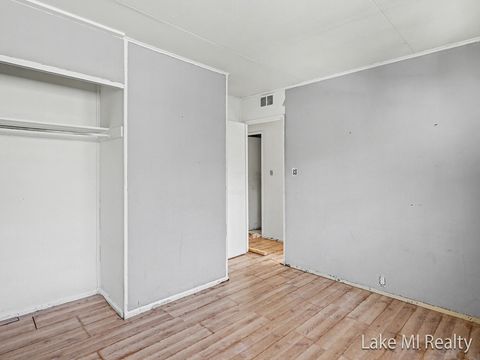 Tiny photo for 38 W Coolidge Avenue W, Bedford Charter Township, MI 49037 (MLS # 65026005997)