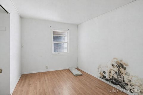 Tiny photo for 38 W Coolidge Avenue W, Bedford Charter Township, MI 49037 (MLS # 65026005997)