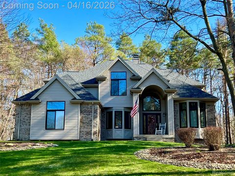 1320 Pine Drive Groveland Township MI 48462