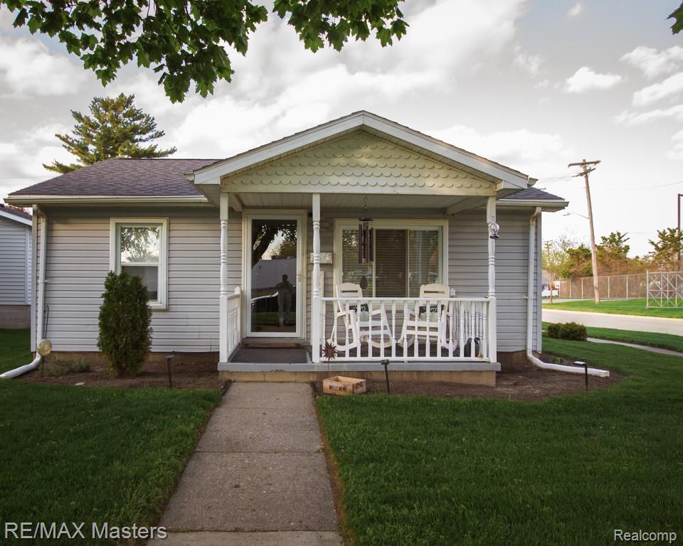 26110 Ypsilanti Street