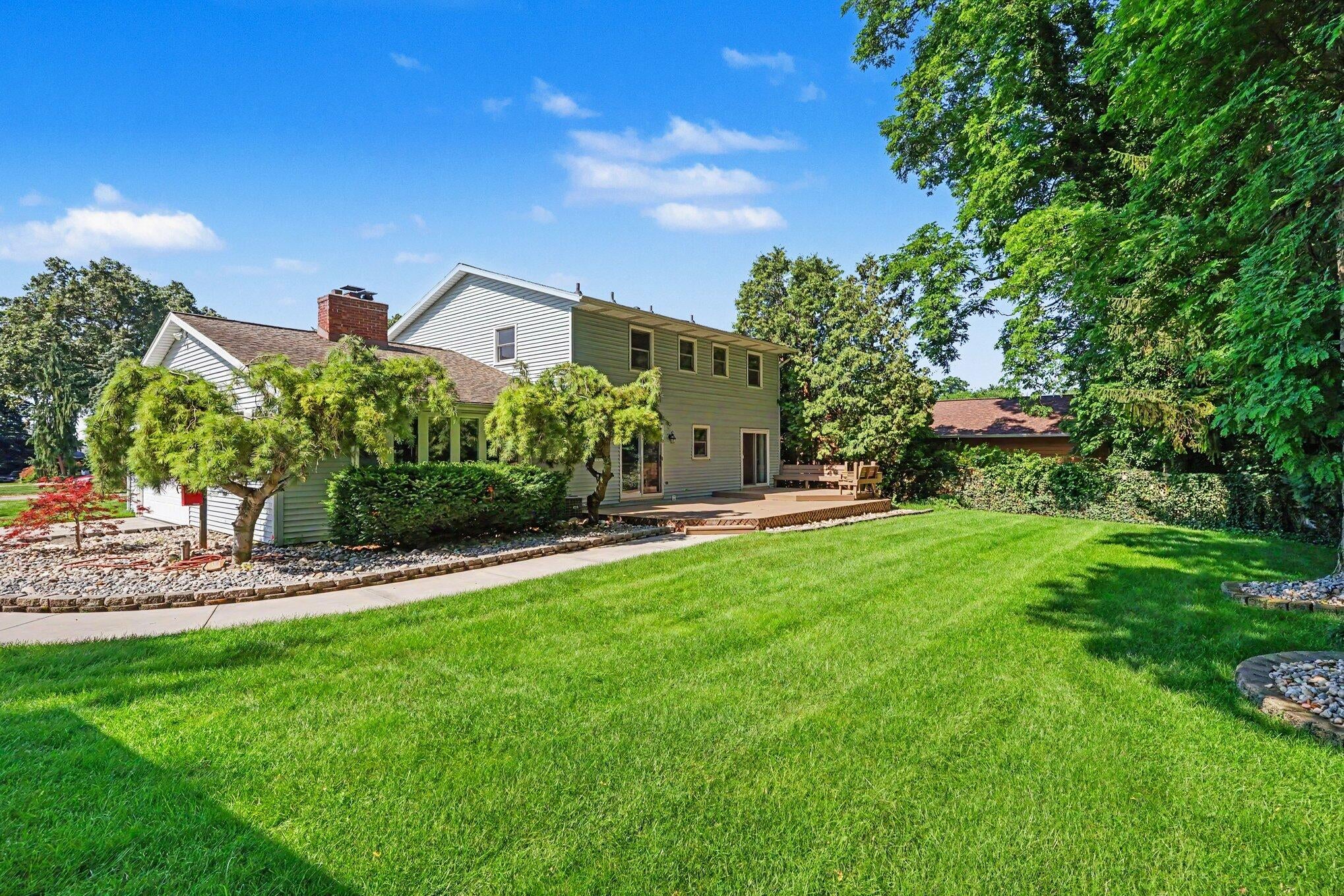 16115 Harbor View Drive