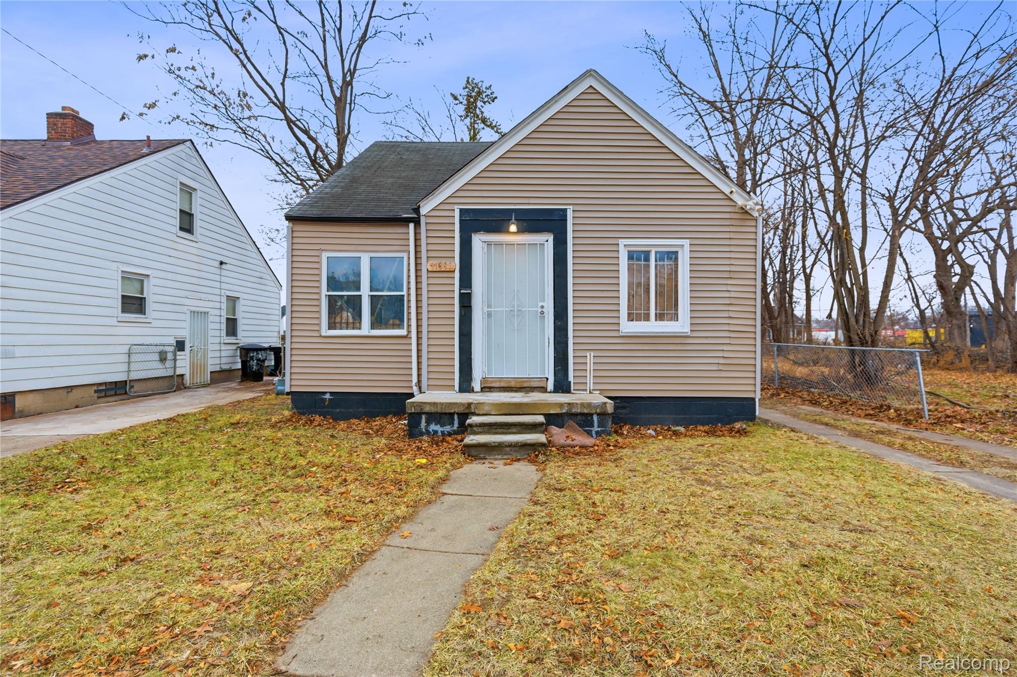 11391 Saint Marys Street