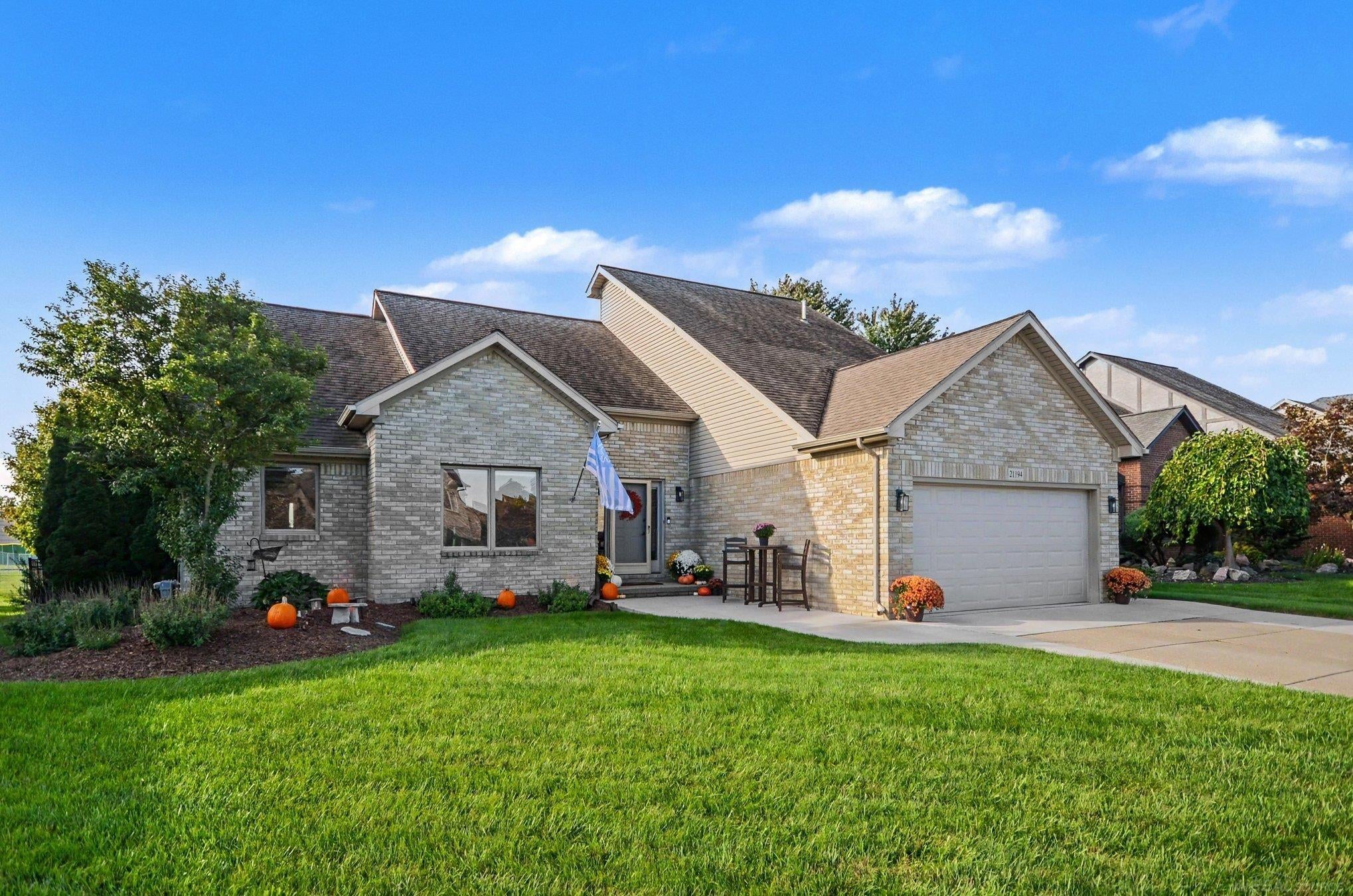 21194 Fairfield Dr Drive