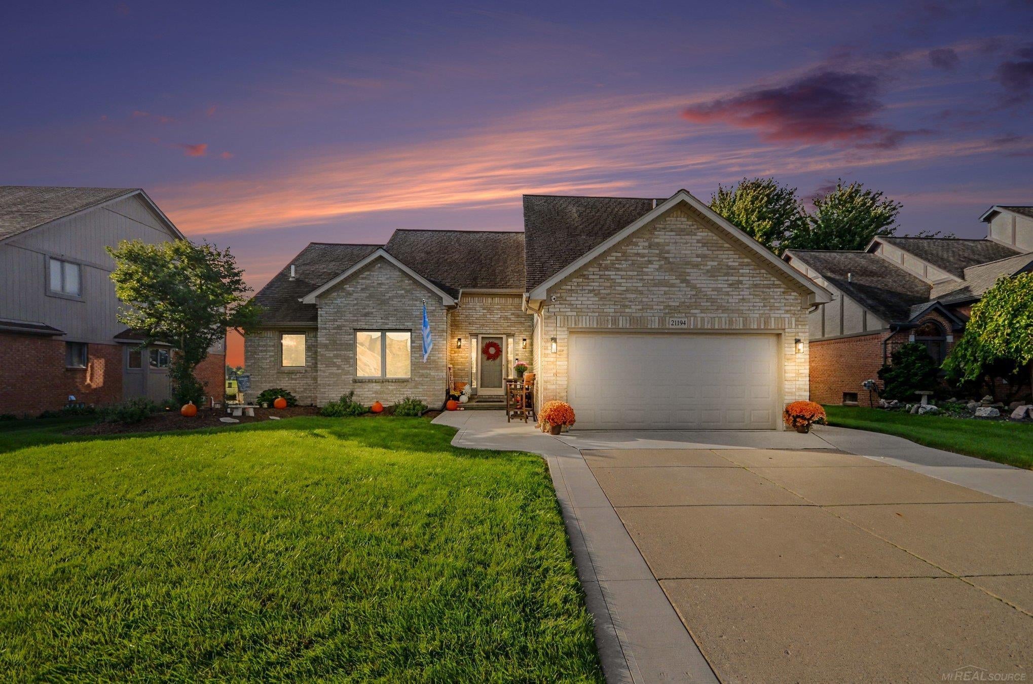 21194 Fairfield Dr Drive