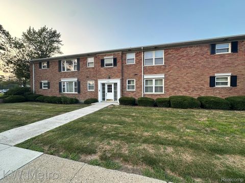 17560 Mack Avenue 18 Grosse Pointe City MI 48230