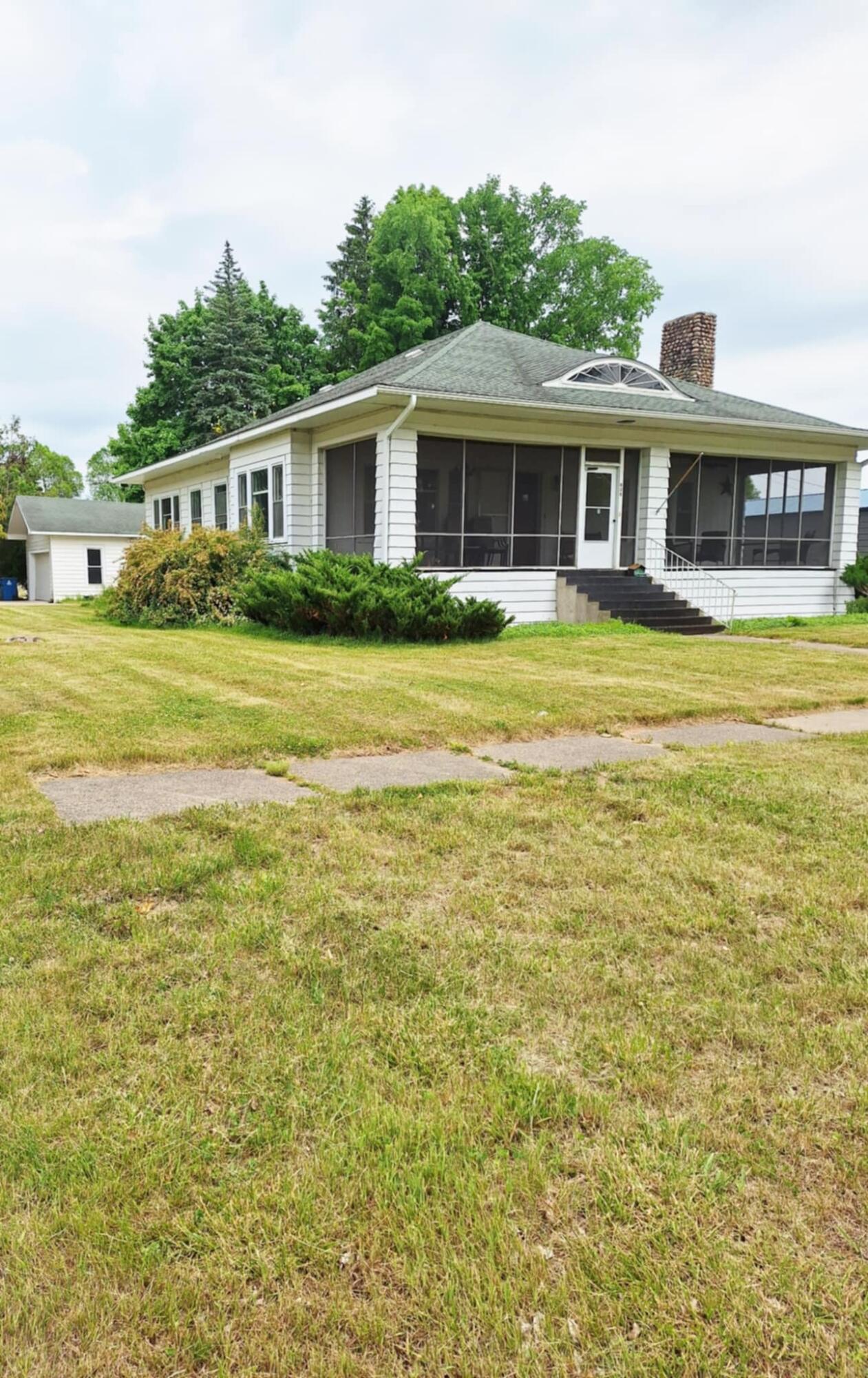 624 N Main St Street