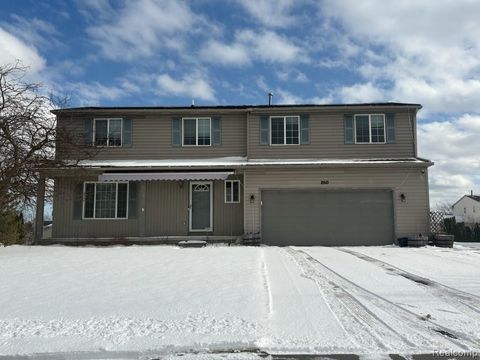 860 Eagle Heights Drive E South Lyon City MI 48178