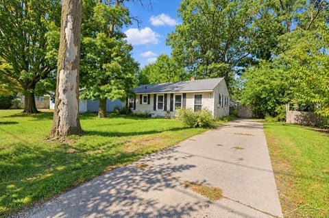 Photo of 1960 Calvin Avenue, Muskegon City, MI 49442 (MLS # 61050225472)