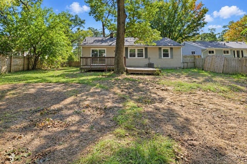 Tiny photo for 1960 Calvin Avenue, Muskegon City, MI 49442 (MLS # 61050225472)