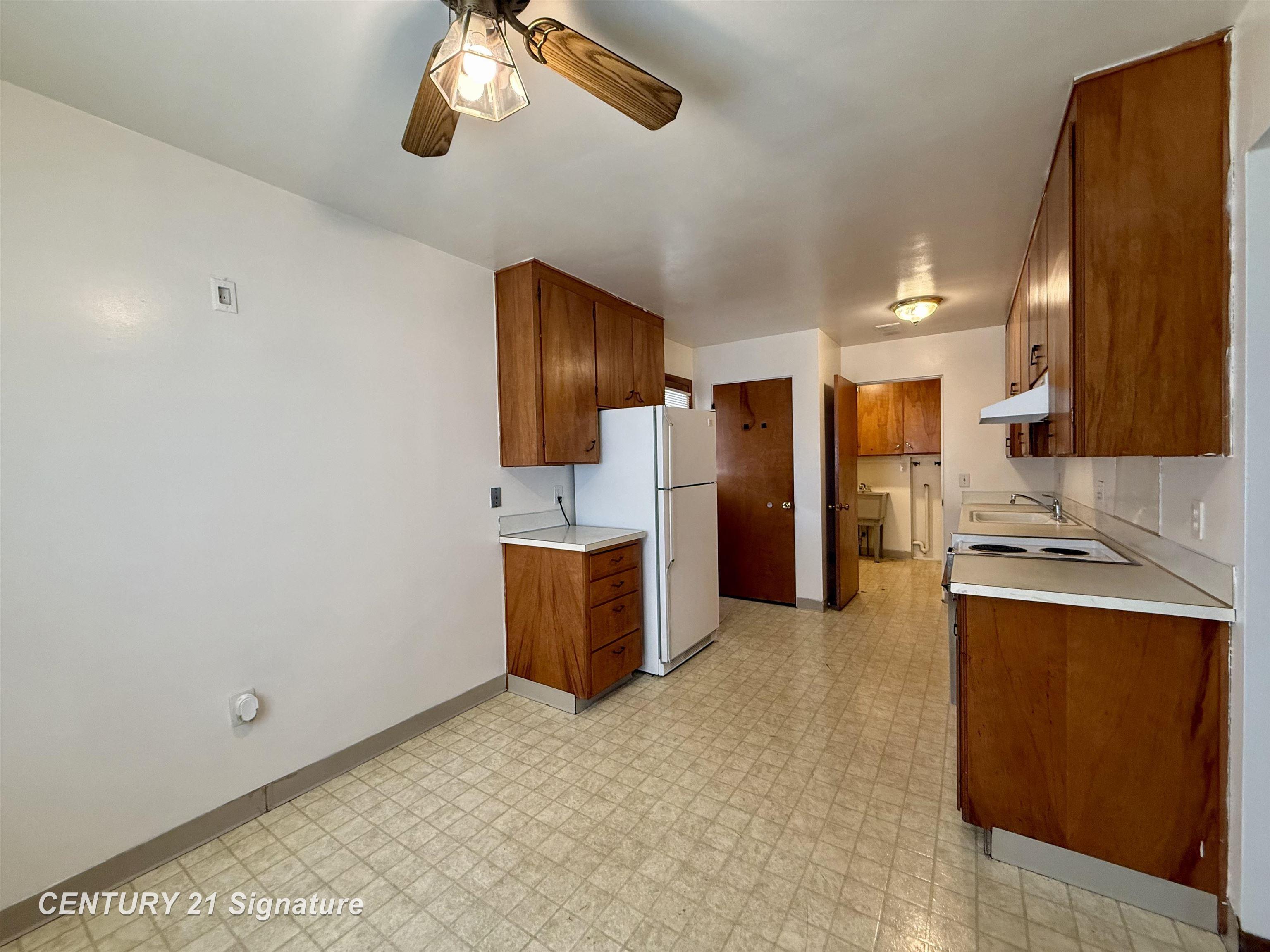 2317 - 2319 Congress Avenue