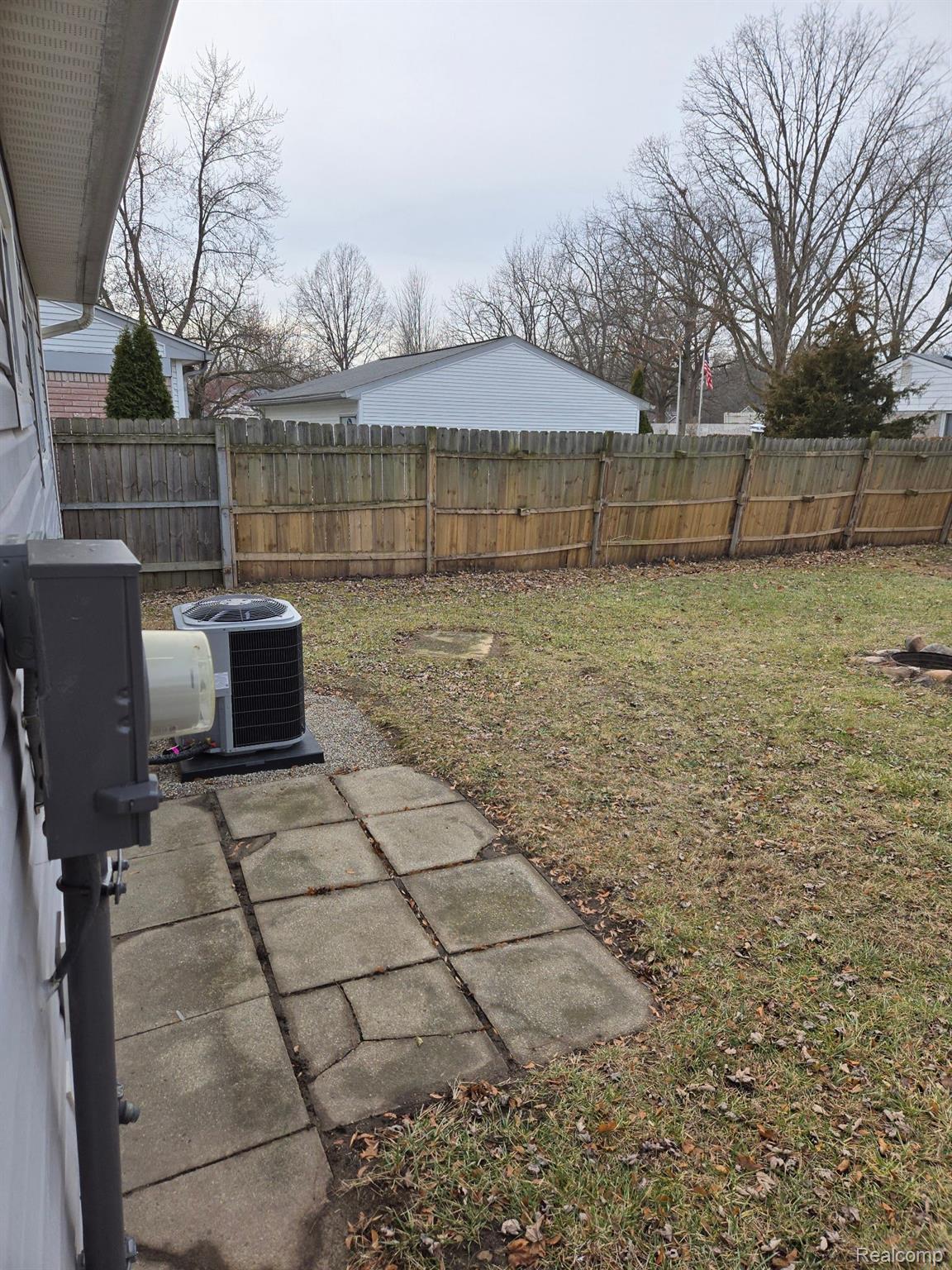 15532 Wellington Street