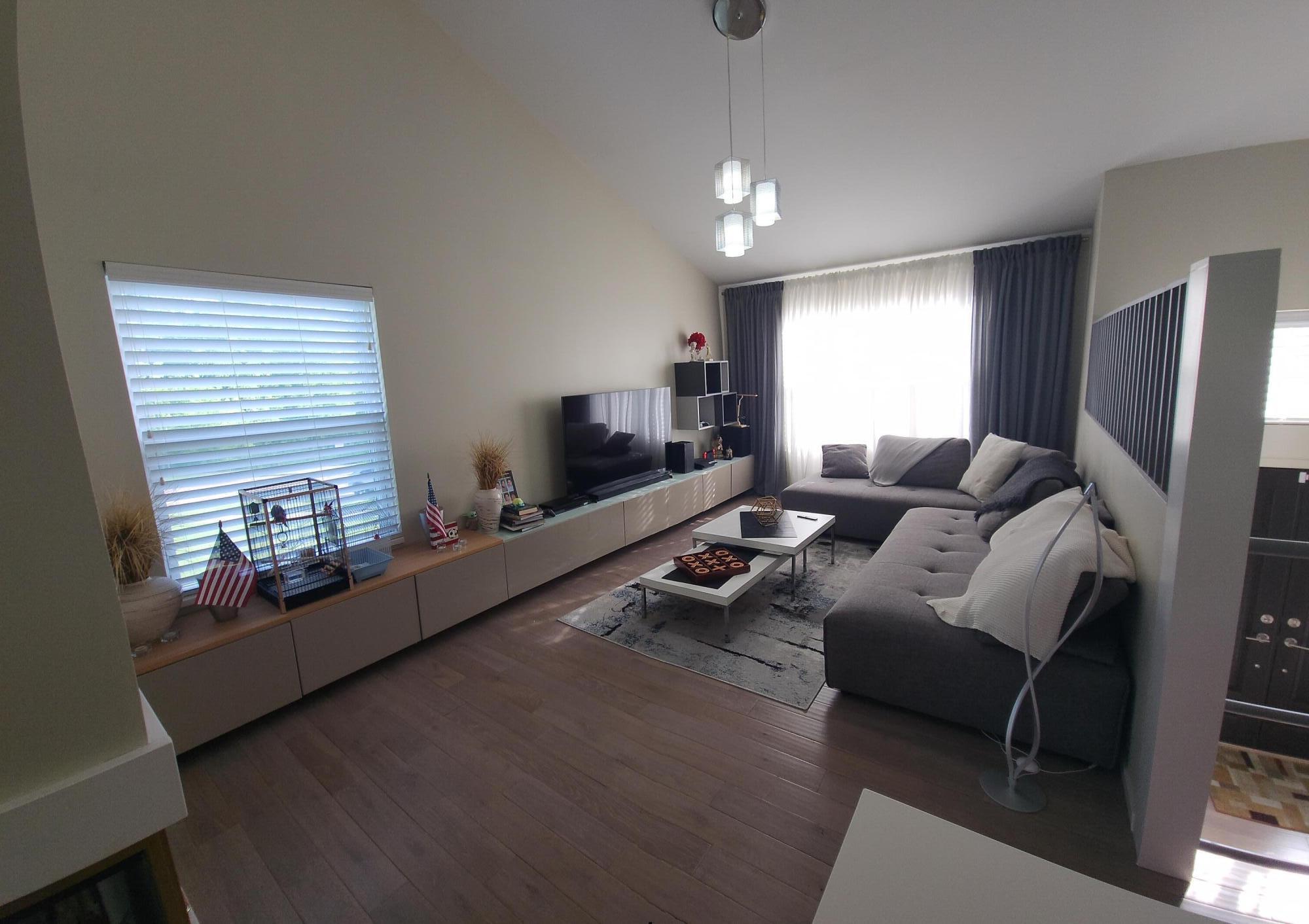 1384 Pond View Court