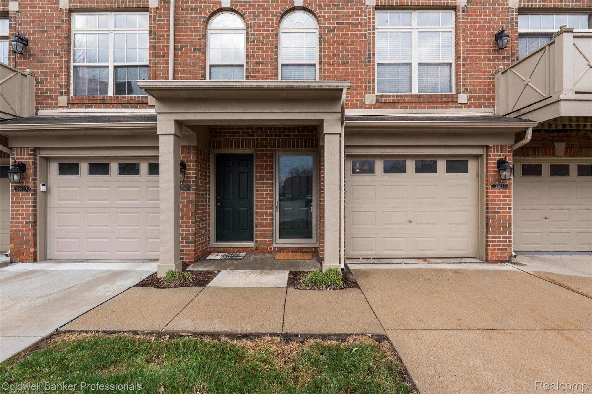 39854 Rockcrest Circle