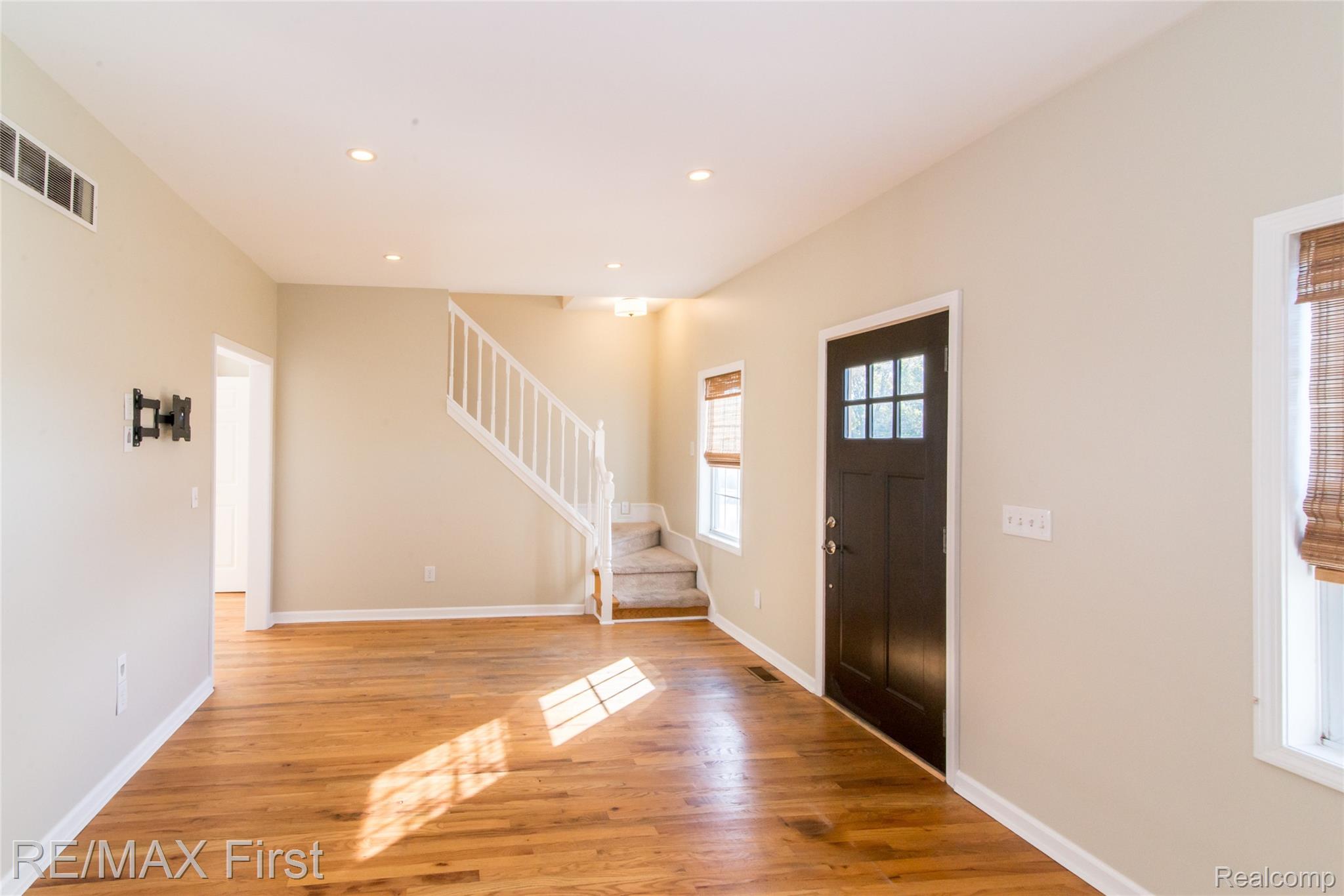 1320 Hartrick Avenue