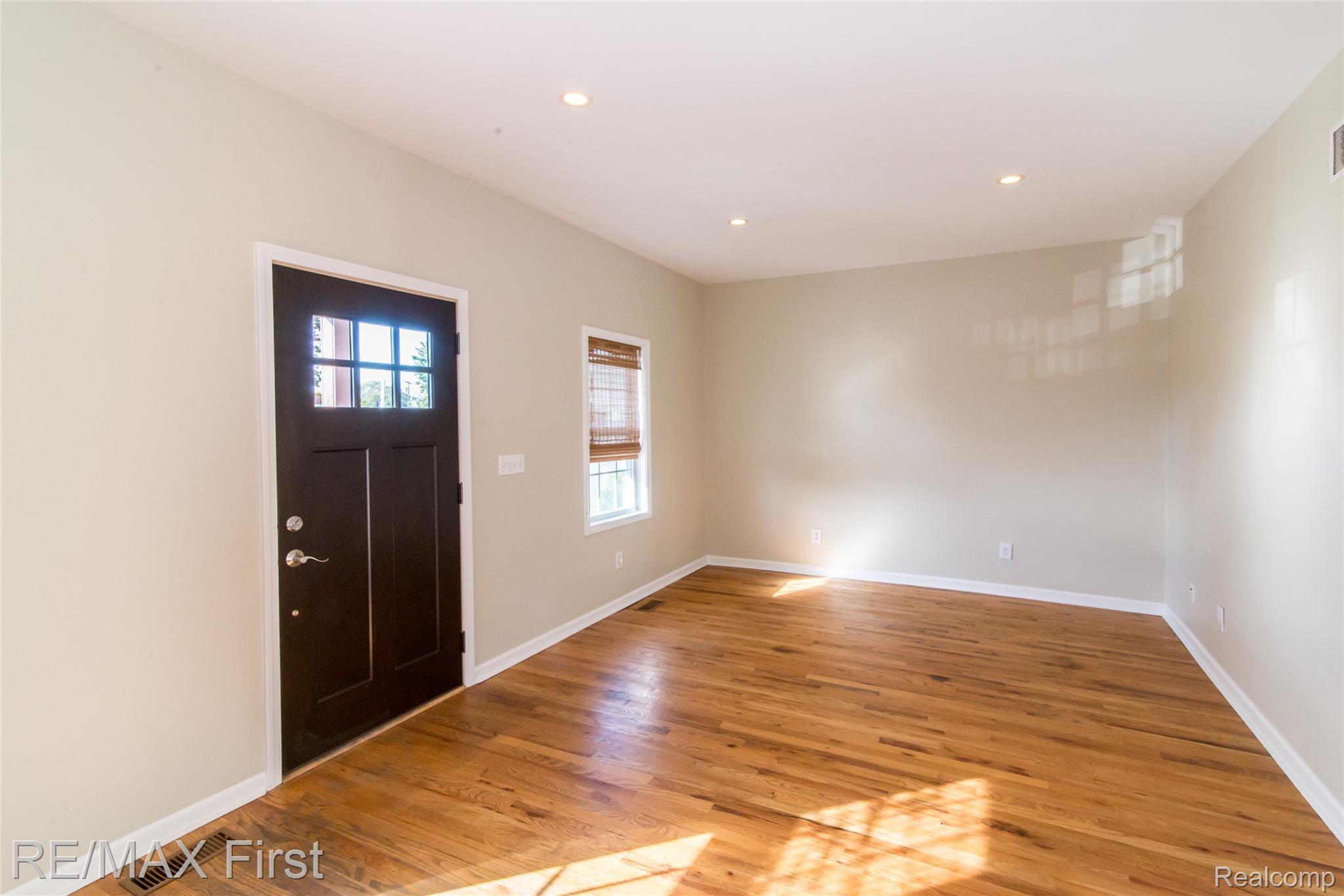 1320 Hartrick Avenue