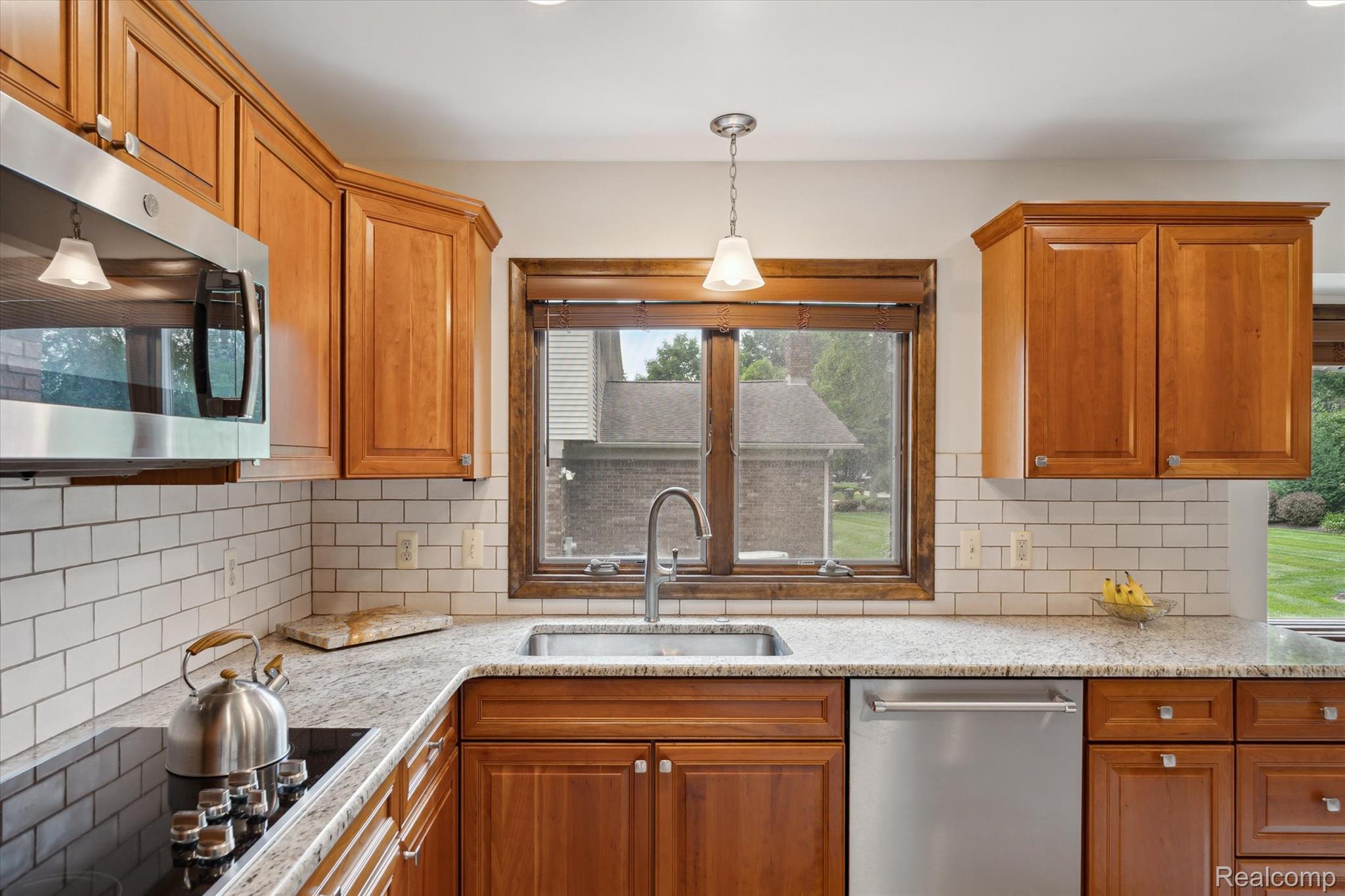 Rochester Hills City, Michigan 48309, United States, 3 Bedrooms Bedrooms, ,3 BathroomsBathrooms,Residential,Active,169719