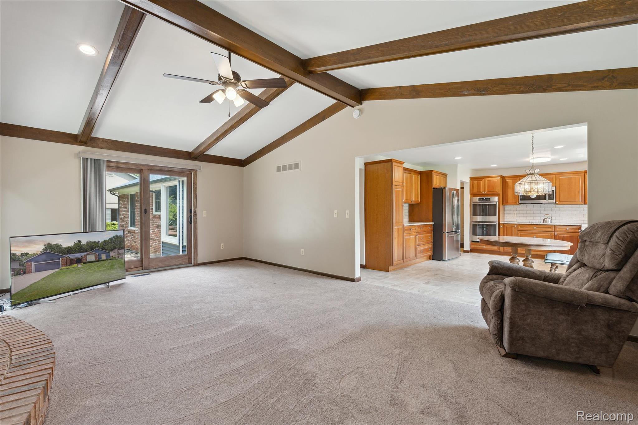 Rochester Hills City, Michigan 48309, United States, 3 Bedrooms Bedrooms, ,3 BathroomsBathrooms,Residential,Active,169719