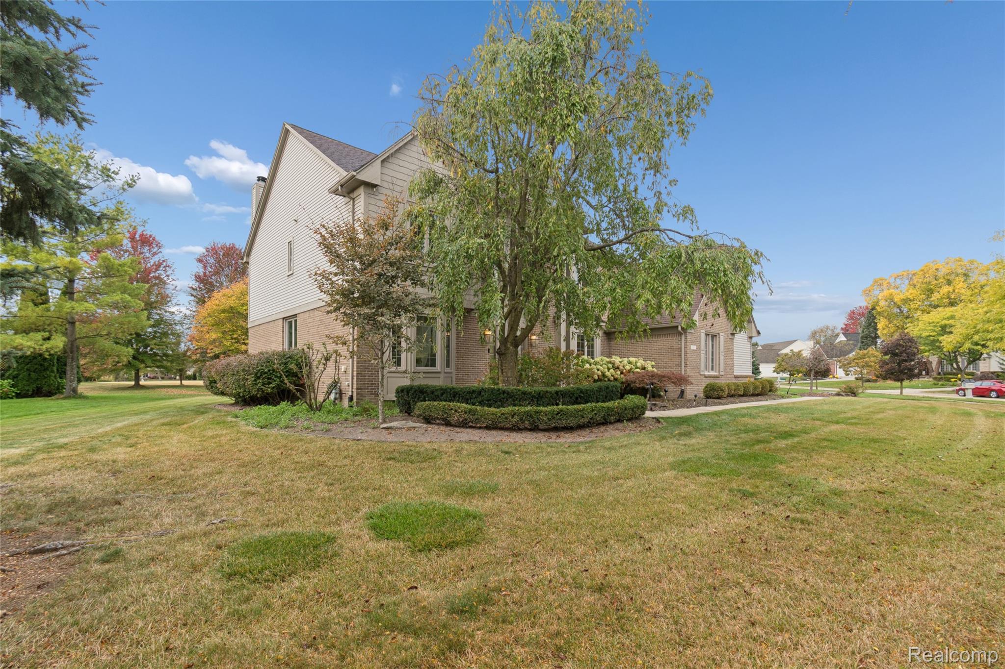 47691 Royal Pointe Drive