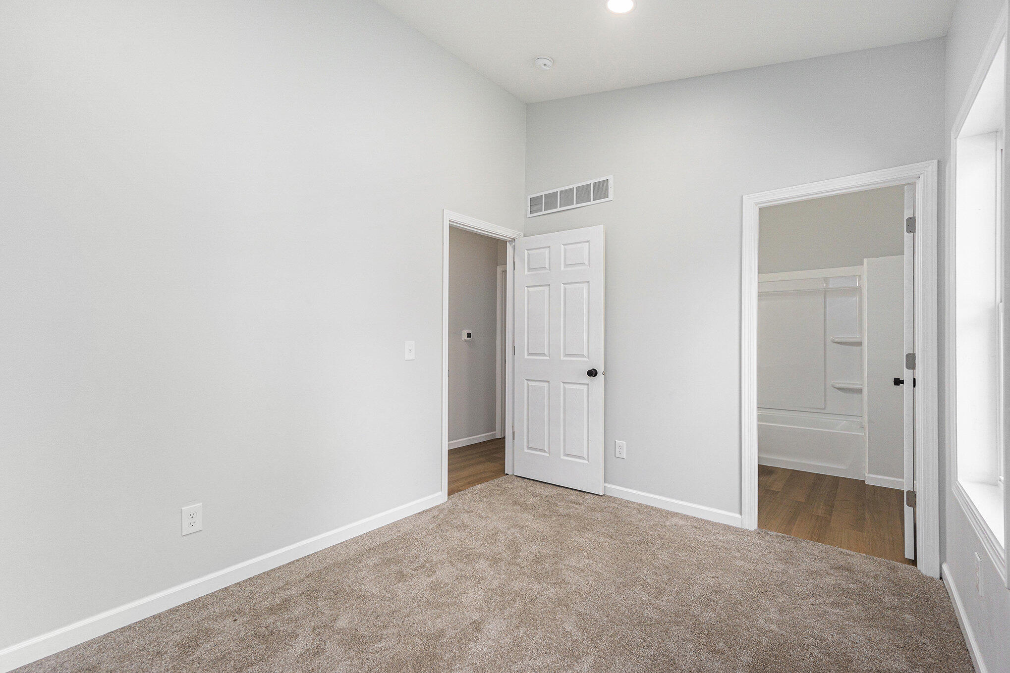 Gobles City Van Buren, Michigan 49055, United States, 3 Bedrooms Bedrooms, ,2 BathroomsBathrooms,Residential,Active,132180