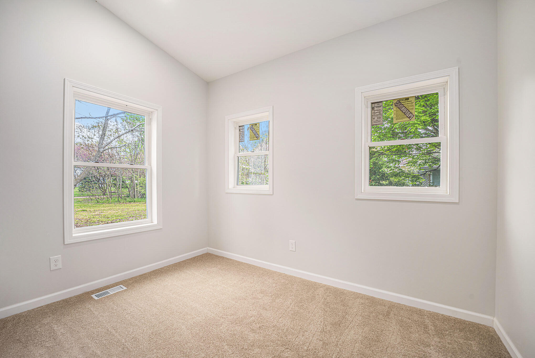 Gobles City Van Buren, Michigan 49055, United States, 3 Bedrooms Bedrooms, ,2 BathroomsBathrooms,Residential,Active,132180