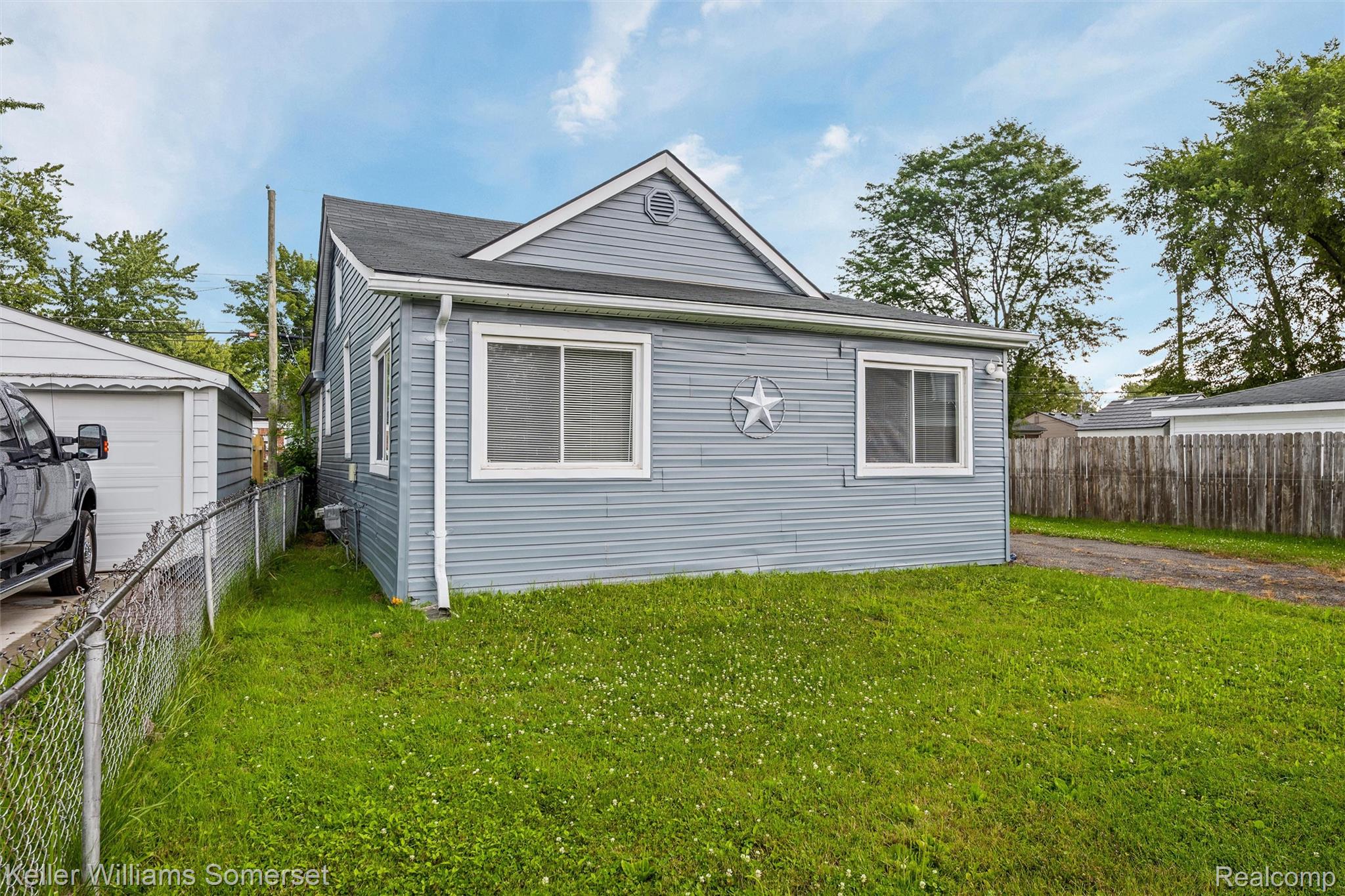22937 Detour Street