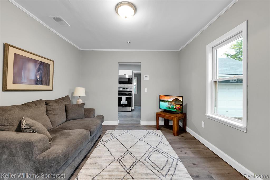 22937 Detour Street