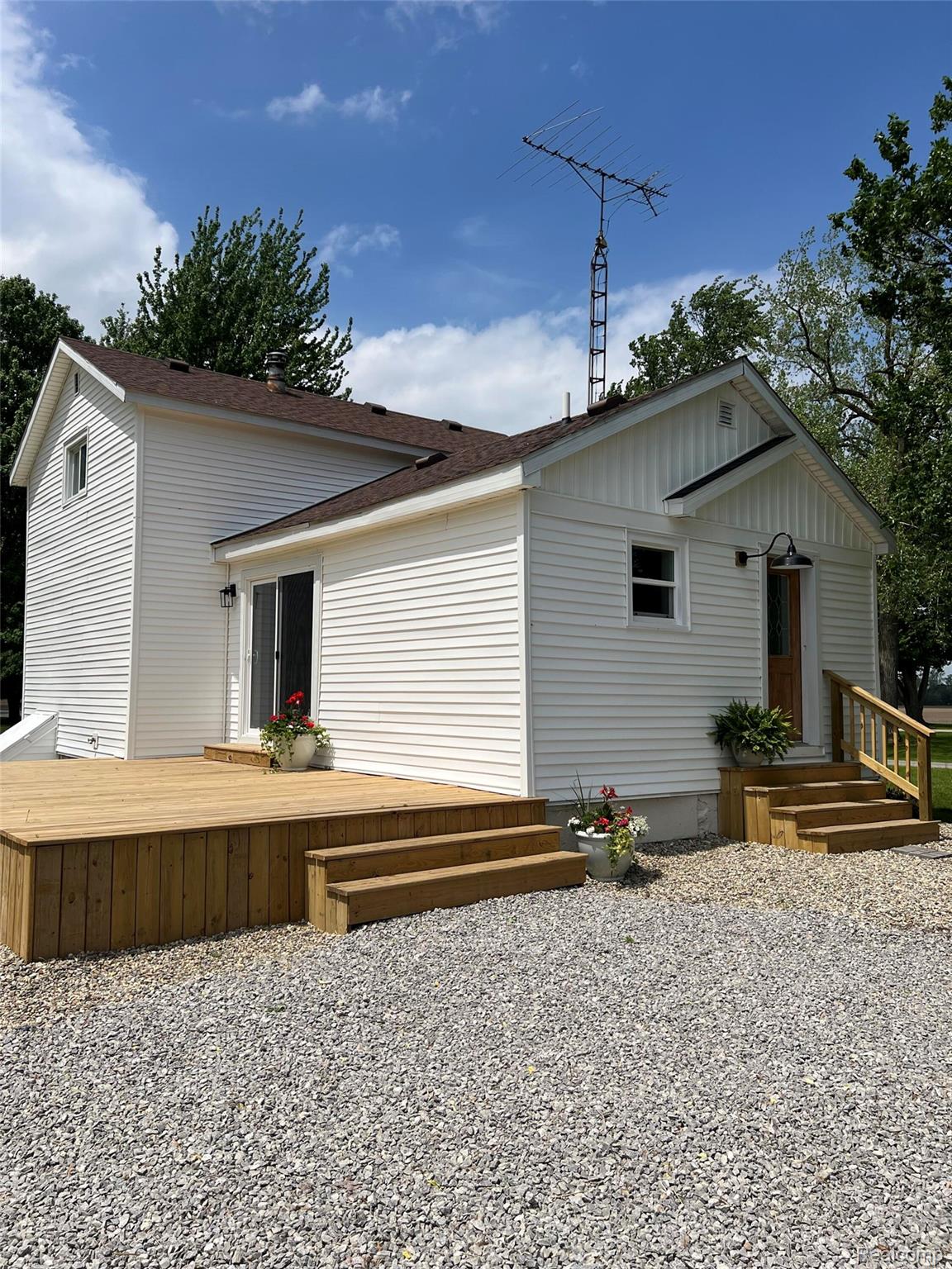 12301 Niblock Road