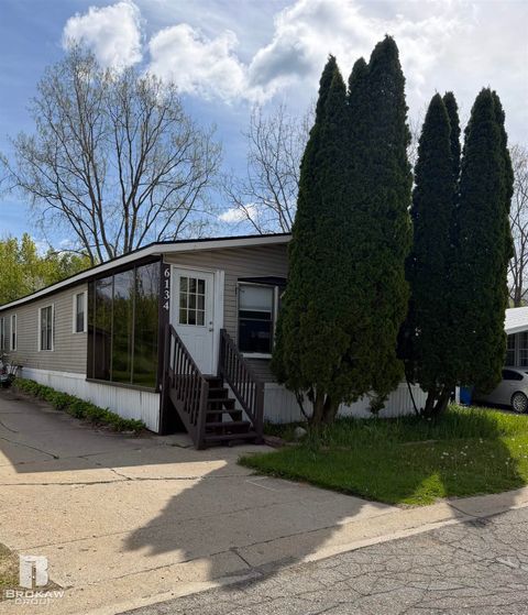 6134 E Bentwood Circle White Lake Charter Township MI 48383
