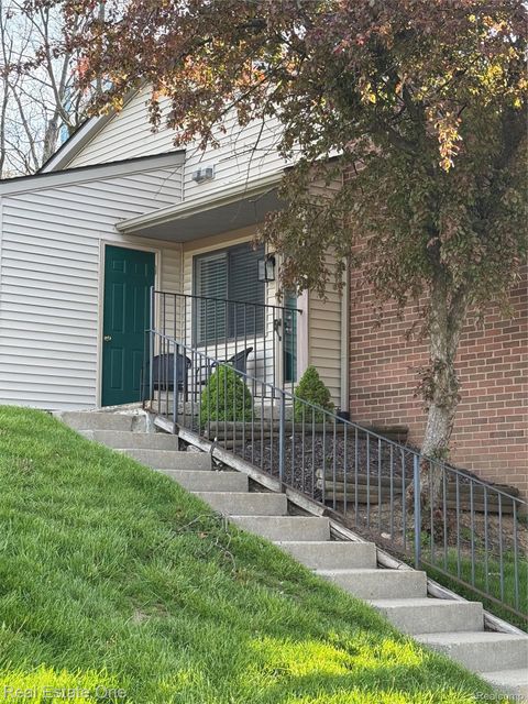 403 Water Tower Circle 92 Brighton City MI 48116