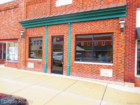 124 N MAIN Street Capac Village MI 48014