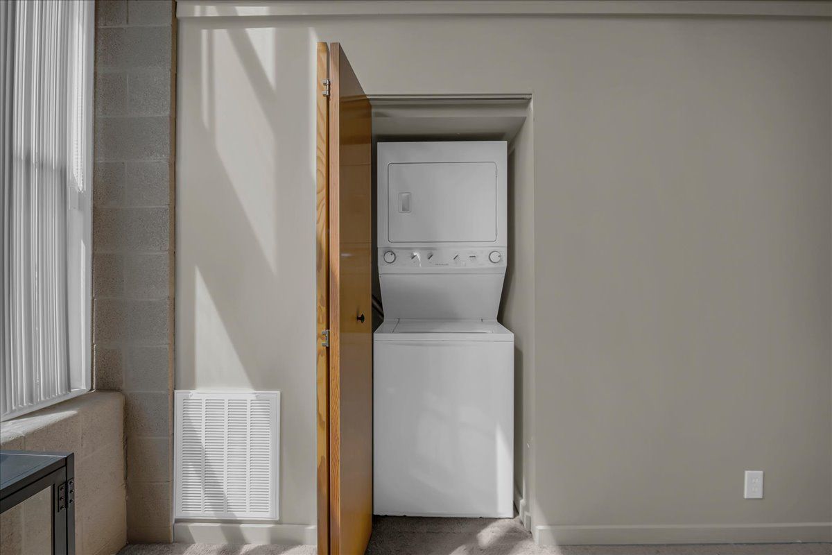 Mt Clemens City, Michigan 48043, United States, 1 Bedroom Bedrooms, ,1 BathroomBathrooms,Residential,Active,123601