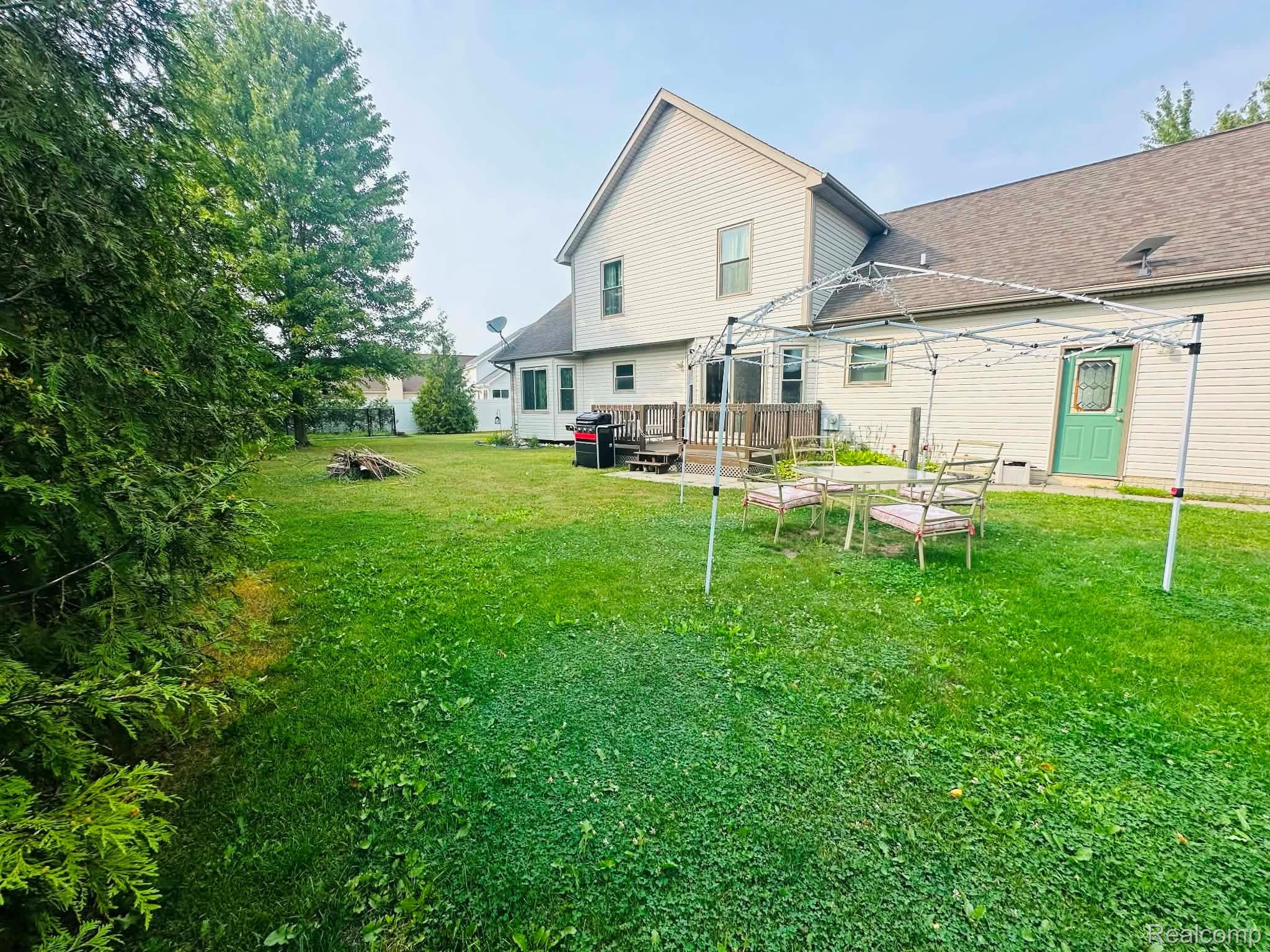 6462 Maple Leaf Court