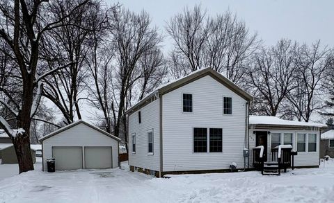 432 E Vine Street Vicksburg Village MI 49097