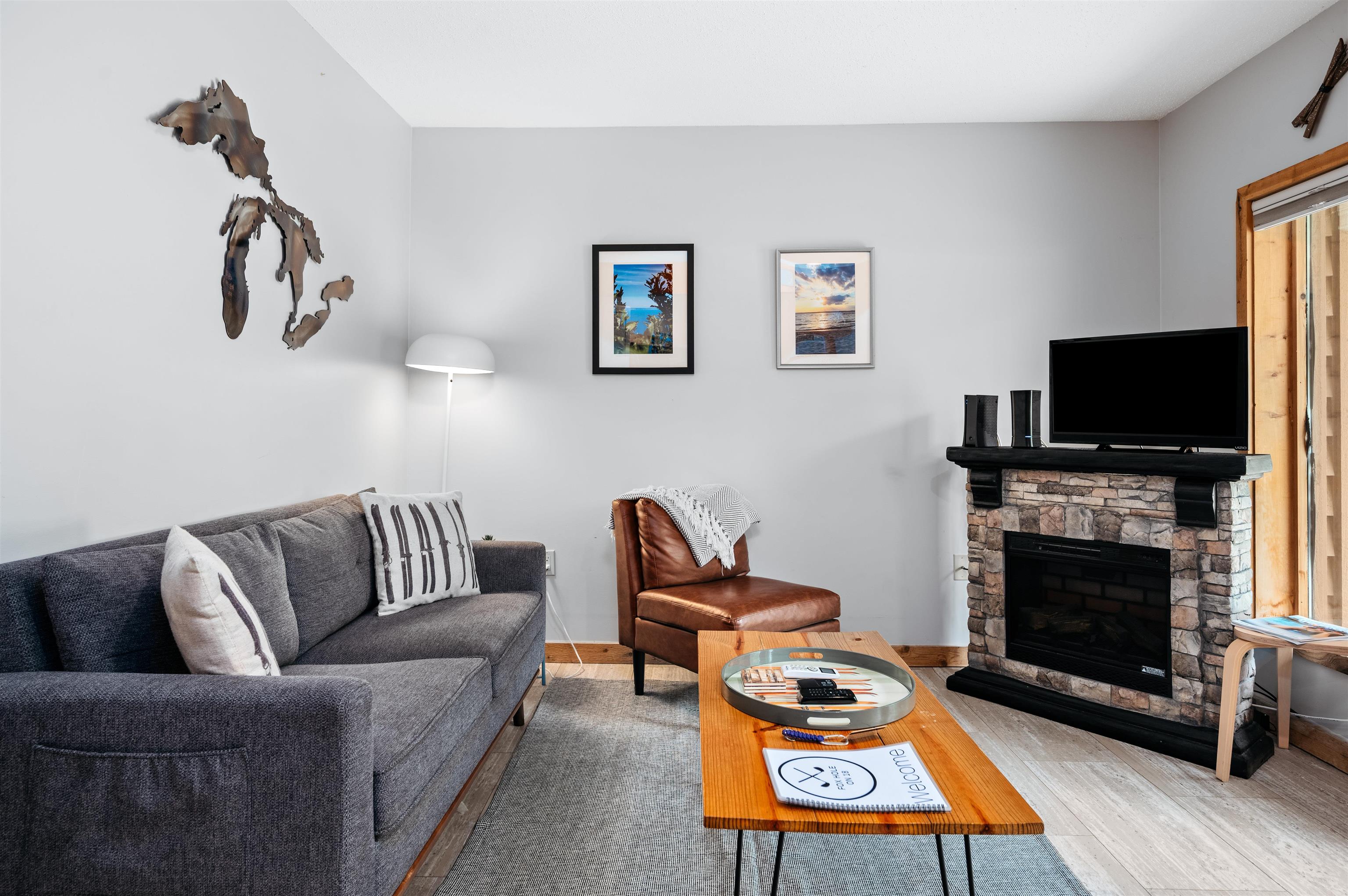 6687 Schuss Mountain Lane