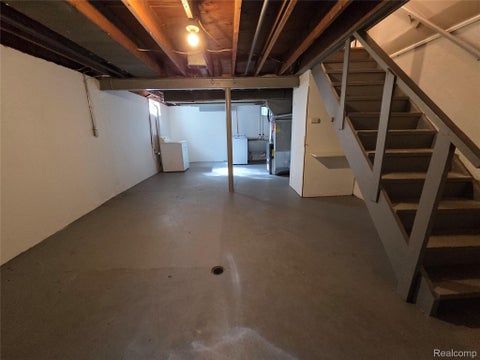 Tiny photo for 21861 Coolidge Highway, Oak Park City, MI 48237 (MLS # 20261083116)