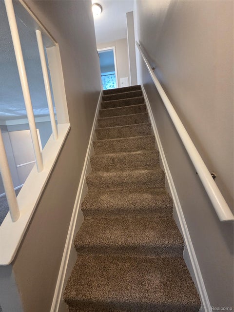 Tiny photo for 21861 Coolidge Highway, Oak Park City, MI 48237 (MLS # 20261083116)