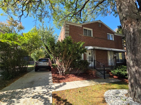 Photo of 21861 Coolidge Highway, Oak Park City, MI 48237 (MLS # 20261083116)