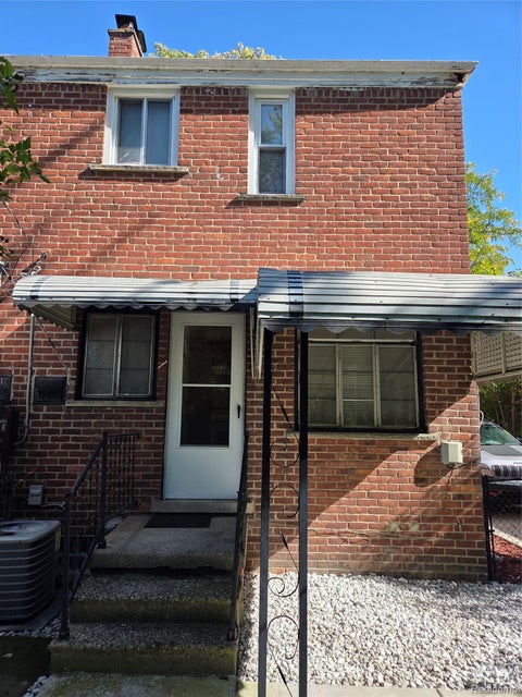 Tiny photo for 21861 Coolidge Highway, Oak Park City, MI 48237 (MLS # 20261083116)