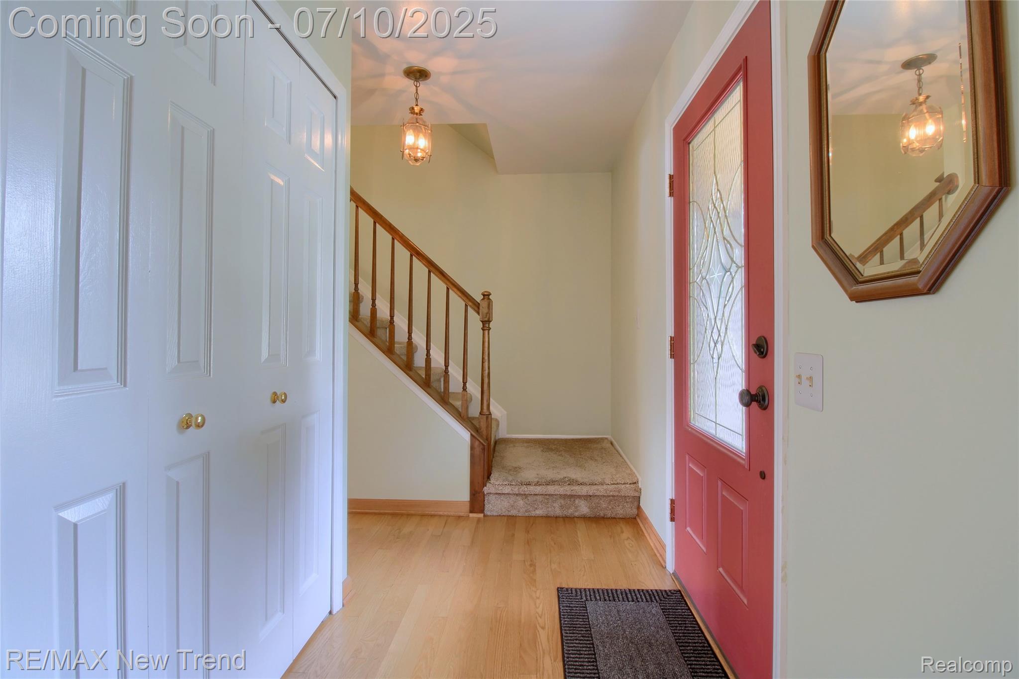 21905 Roxbury Drive