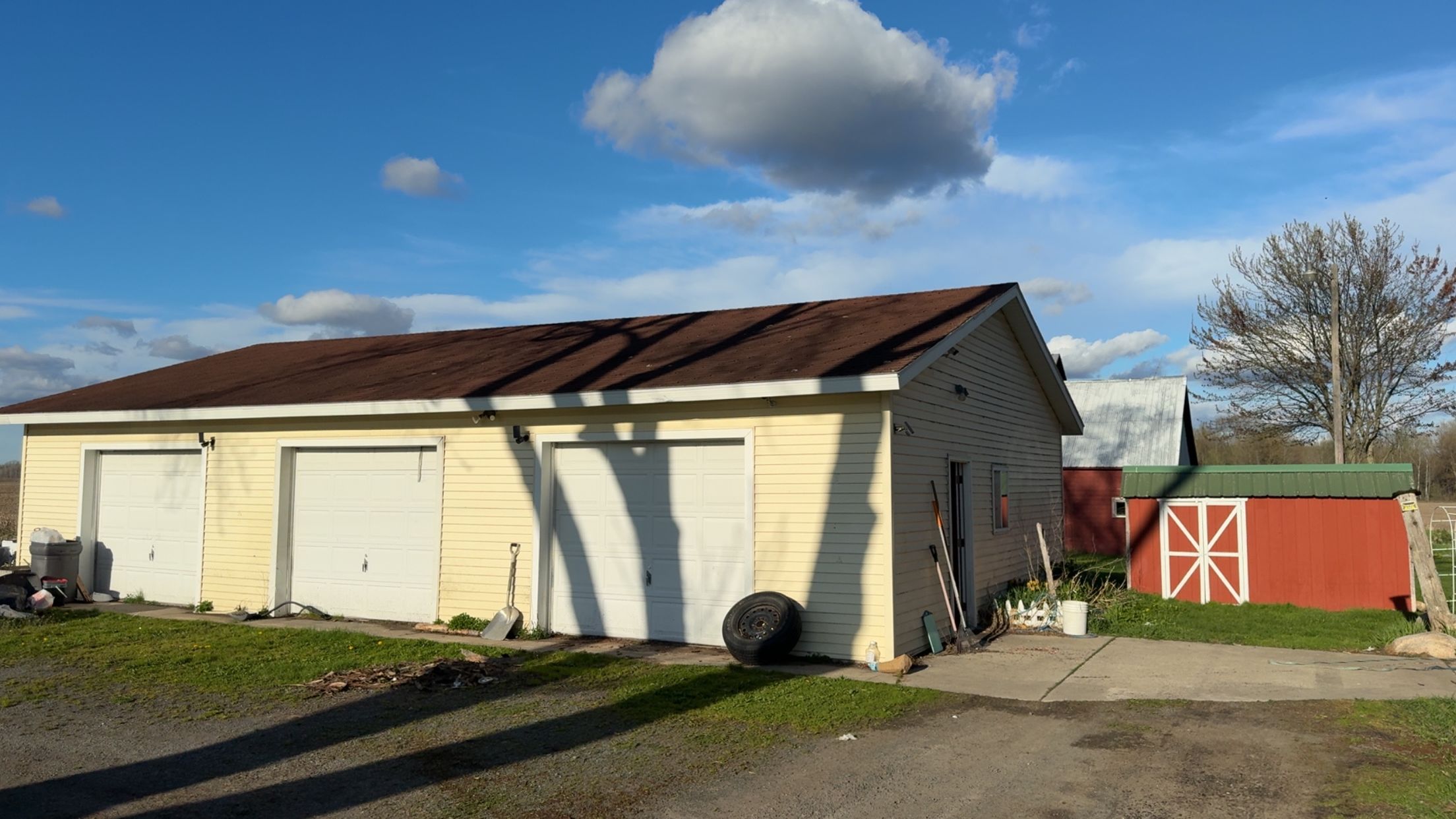 2258 N SCHOENHERR Road