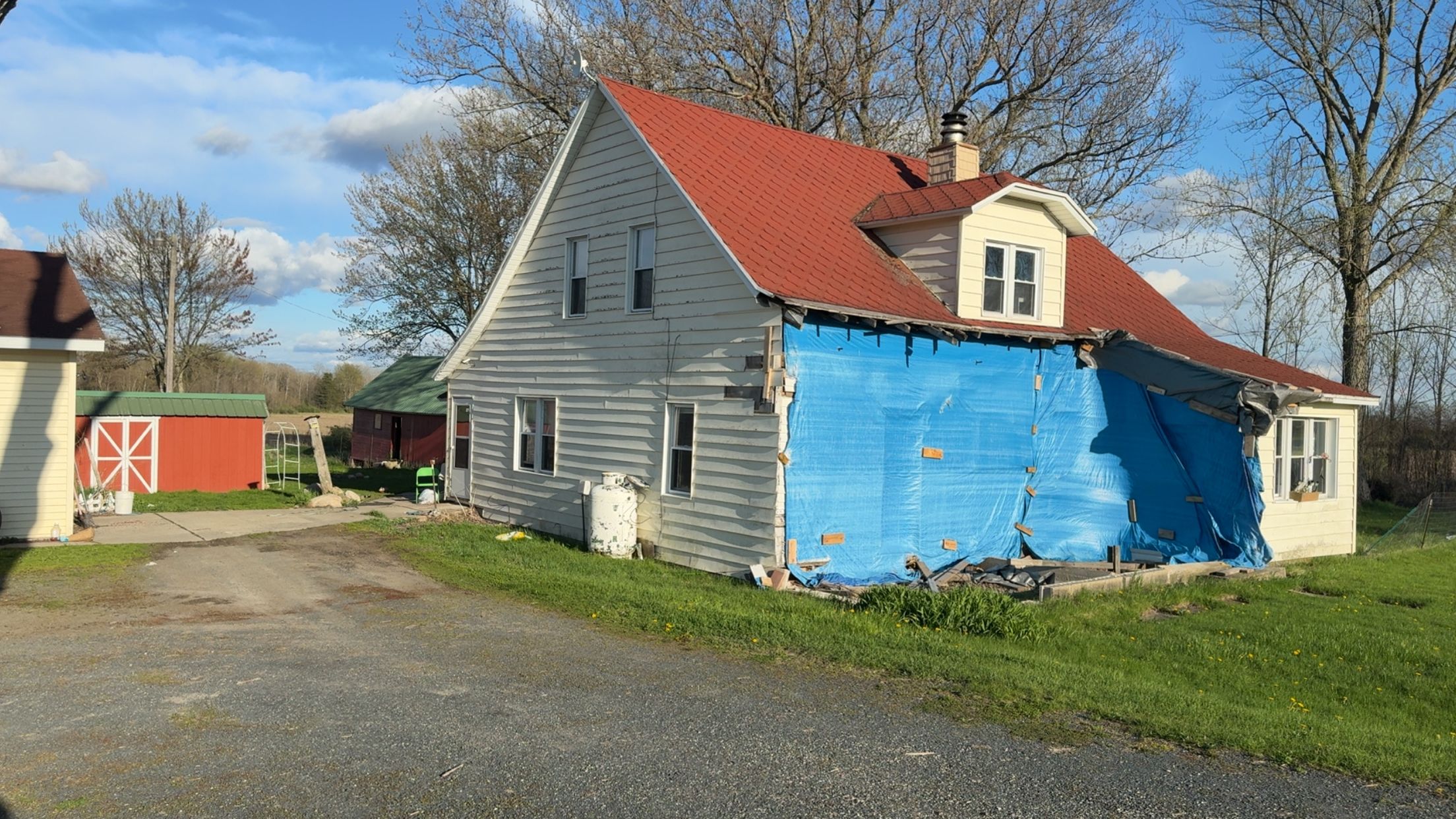 2258 N SCHOENHERR Road