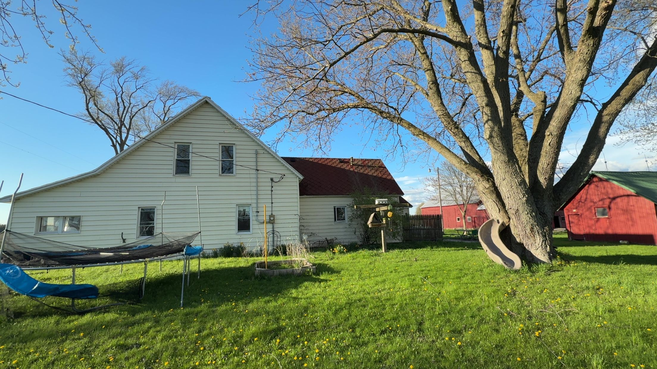 2258 N SCHOENHERR Road